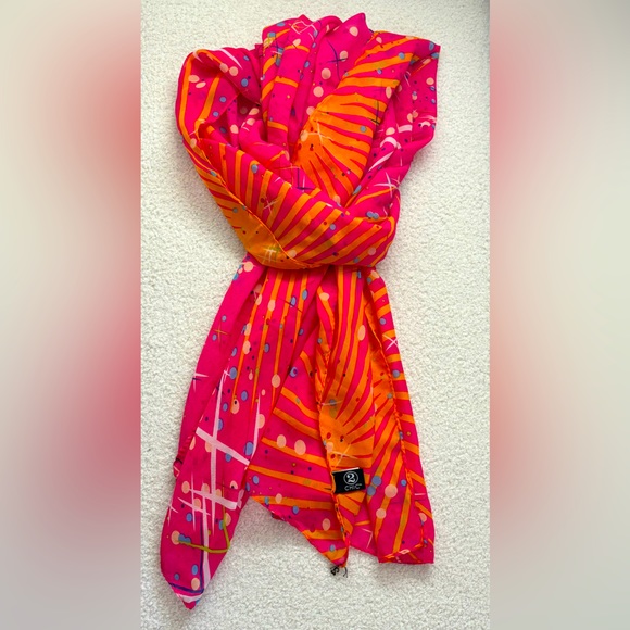 2 Chic Accessories - Bright Retro Design Scarf Pink/orange/blue/white